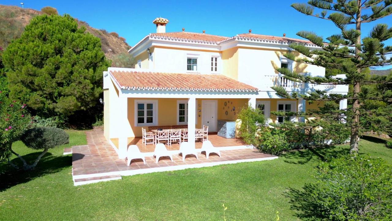 Gran Villa Con Vistas Al Mar Y Piscina Privada Malaga Exterior photo