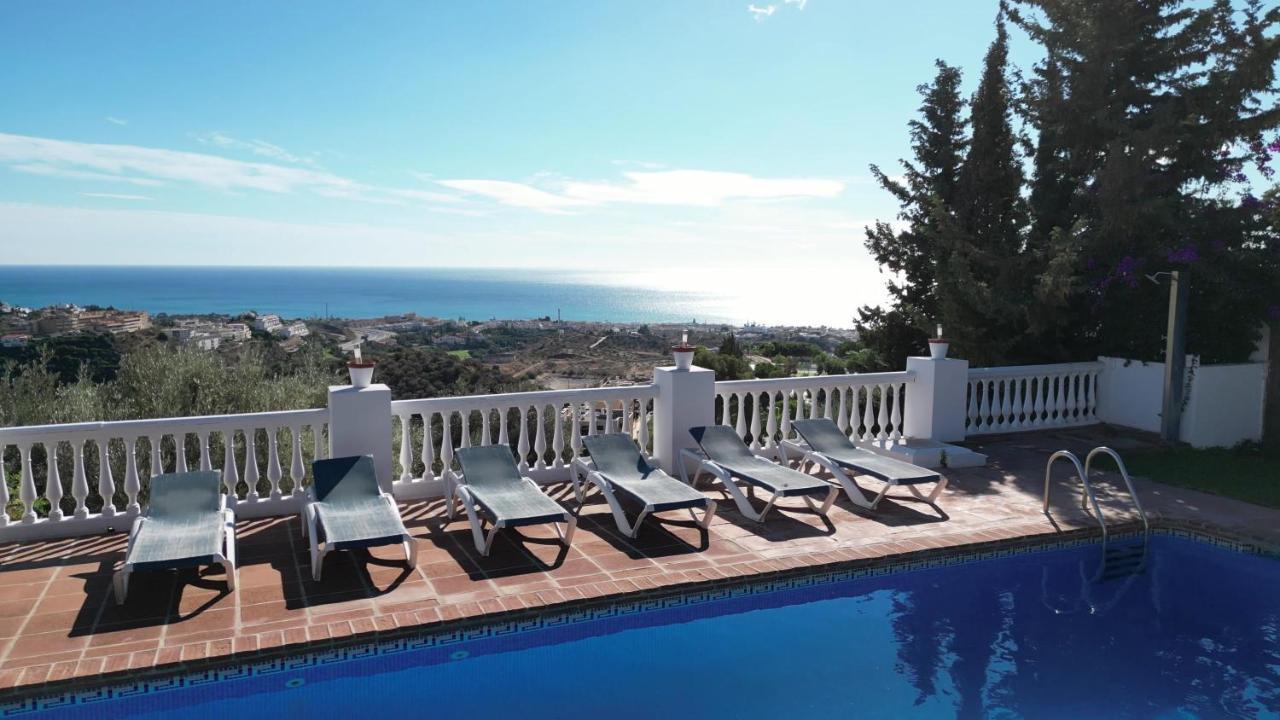 Gran Villa Con Vistas Al Mar Y Piscina Privada Malaga Exterior photo
