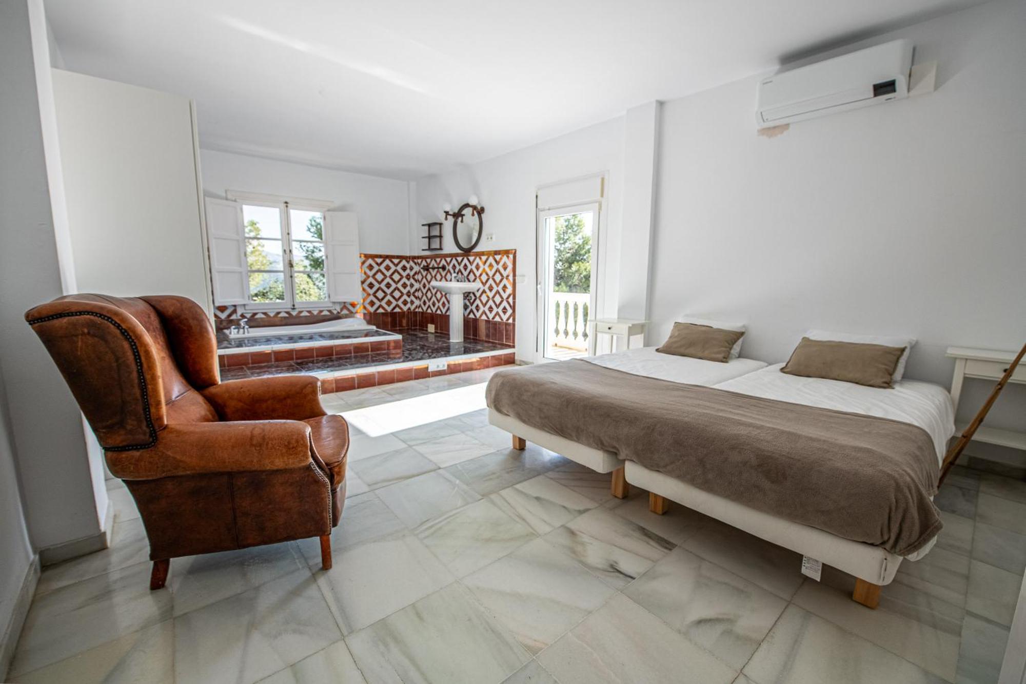 Gran Villa Con Vistas Al Mar Y Piscina Privada Malaga Exterior photo